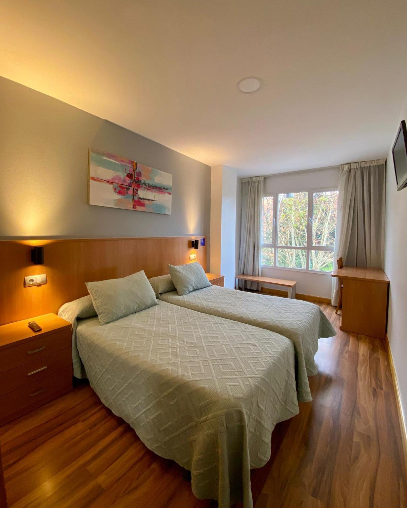 Hostal Rio Selmo Понферада Екстериор снимка