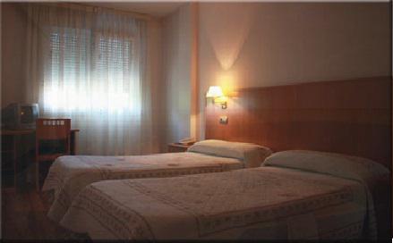 Hostal Rio Selmo Понферада Стая снимка